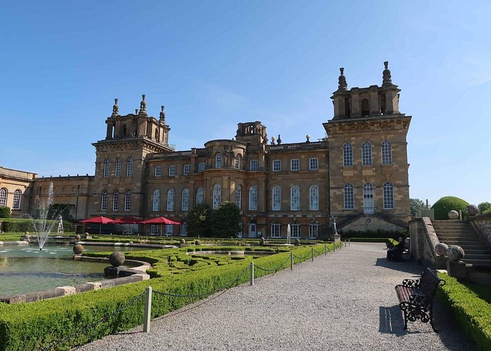 Blenheim Palace & Avebury Stone Circles Transfer