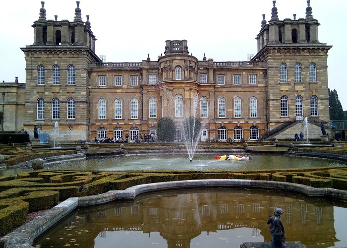 Private Blenheim Palace Guided Tour from Oxford